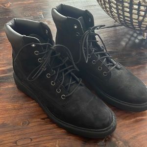 Leather Timberland hiking boots